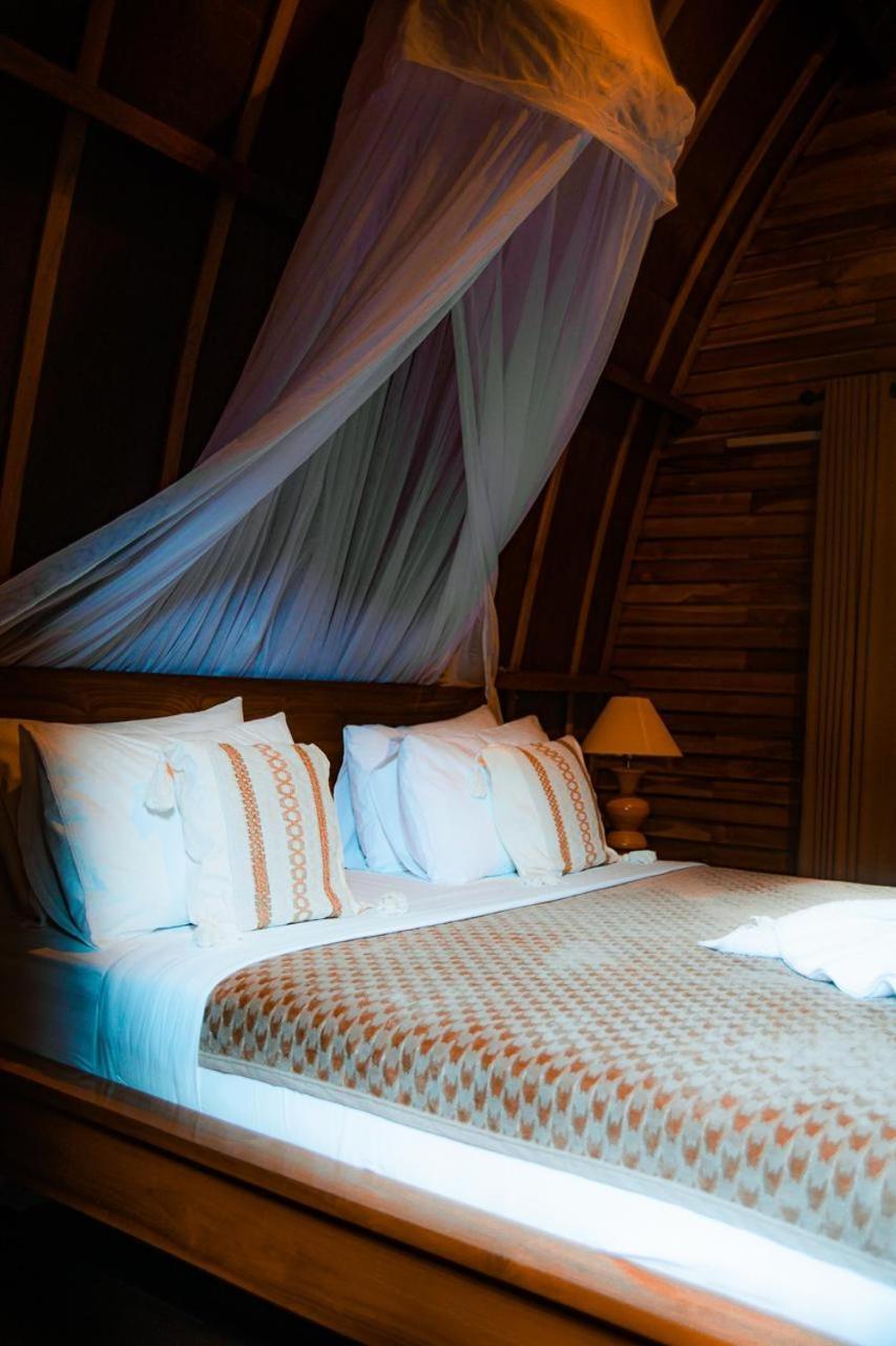 Hakuna Matata Resort Gili Air Bagian luar foto