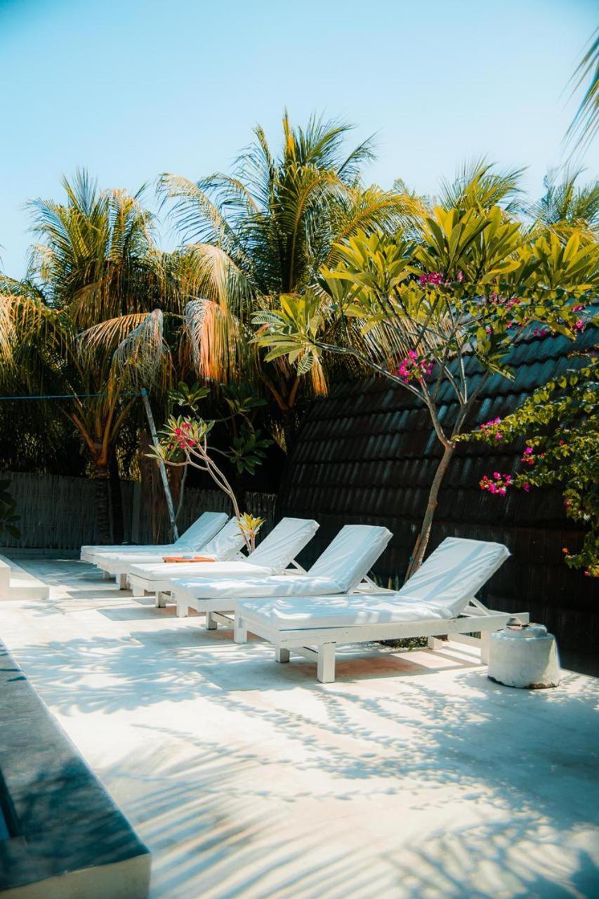 Hakuna Matata Resort Gili Air Bagian luar foto