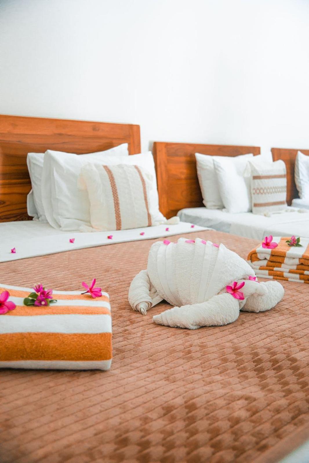 Hakuna Matata Resort Gili Air Bagian luar foto